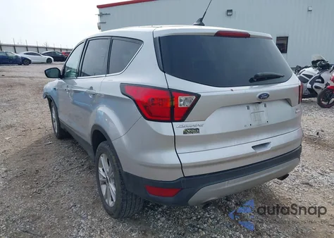 2019 Ford Escape Se z USA, uszkodzony, nr VIN 1FMCU0GD9KUB09574